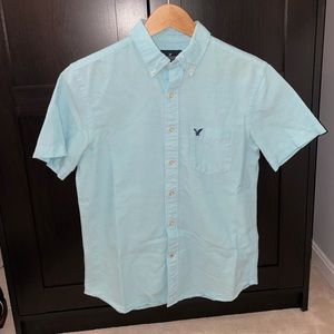American Eagle Short-sleeve Button-up